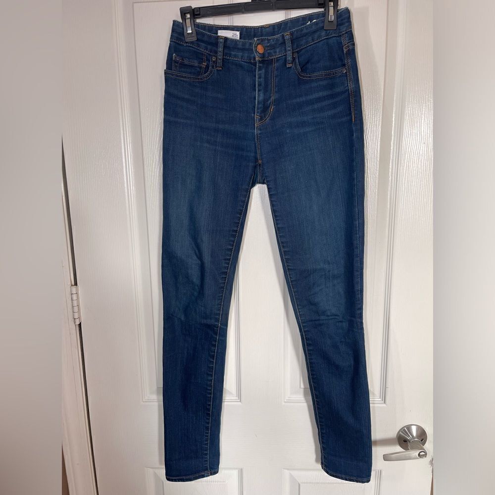 Gap high rise skinny jeans size 26r